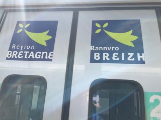 ugł\L